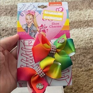 JoJo Siwa Vibrant Shoe Charms Bow Set